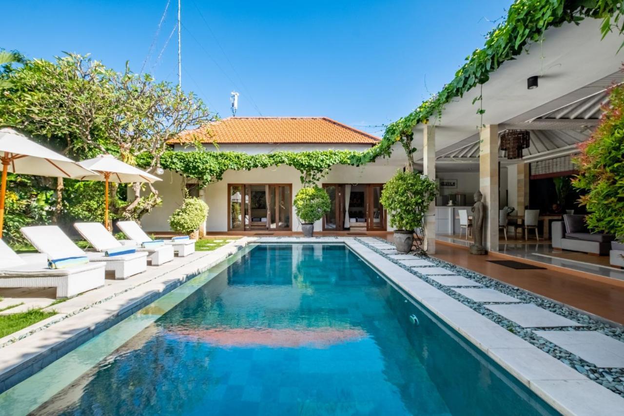 Central Seminyak Villa Martini المظهر الخارجي الصورة