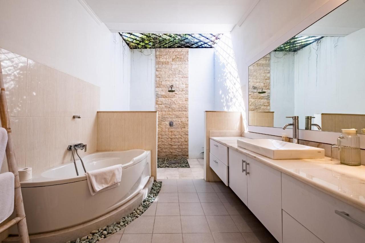 Central Seminyak Villa Martini المظهر الخارجي الصورة